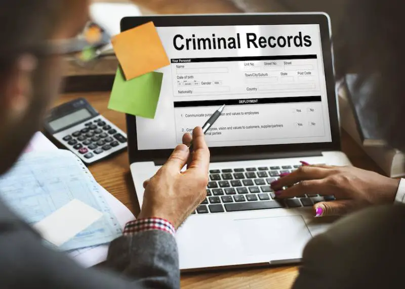 officials-doing-criminal-records-background-check